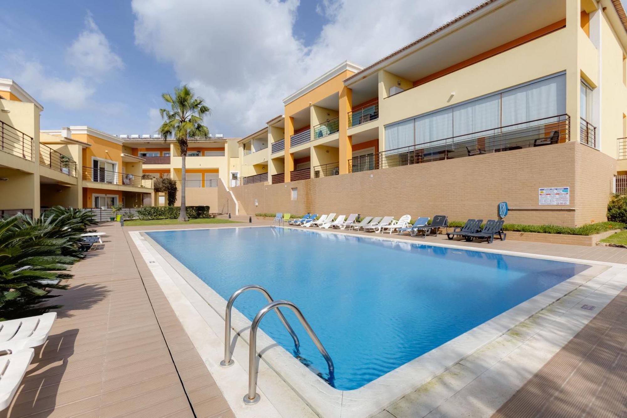 The Village - Apart Para 6 Com Ac, Garagem E Piscina, A Poucos Min Da Gale Albufeira Kültér fotó